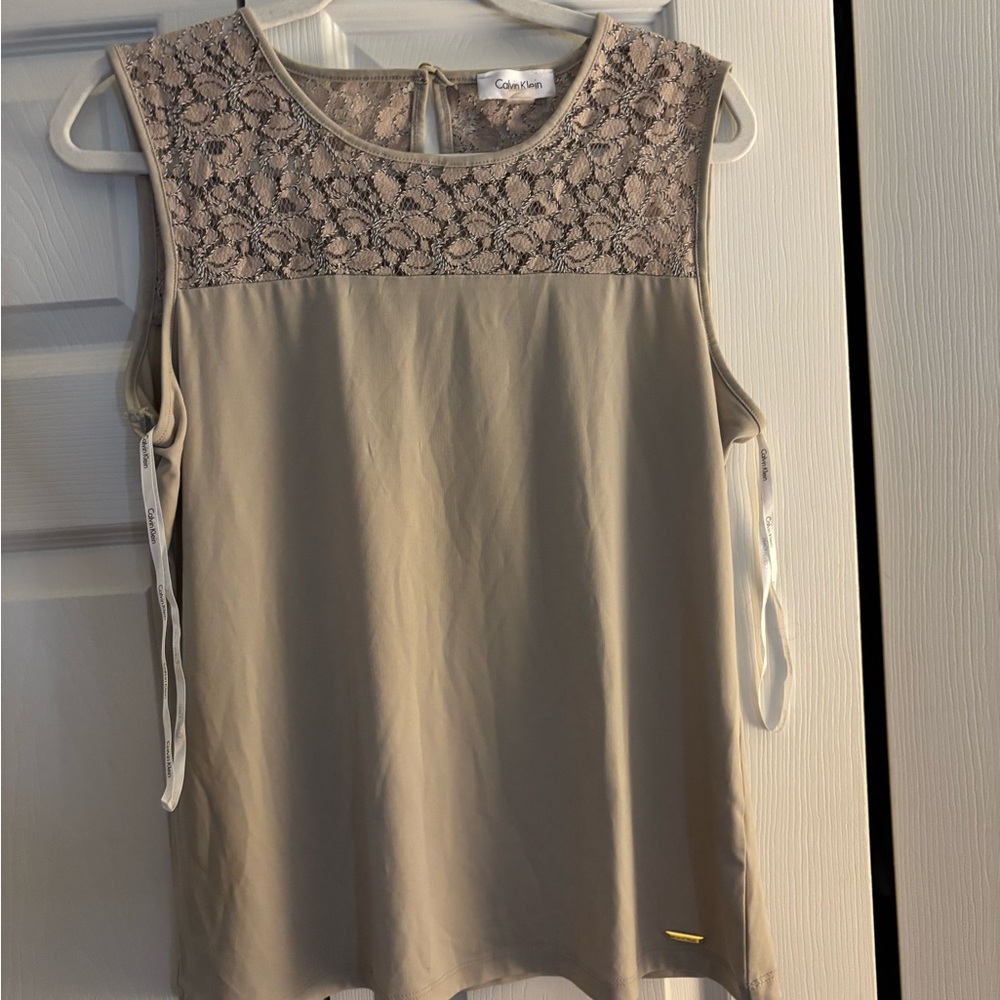 Calvin Klein Women's Tan Lace Top EUC